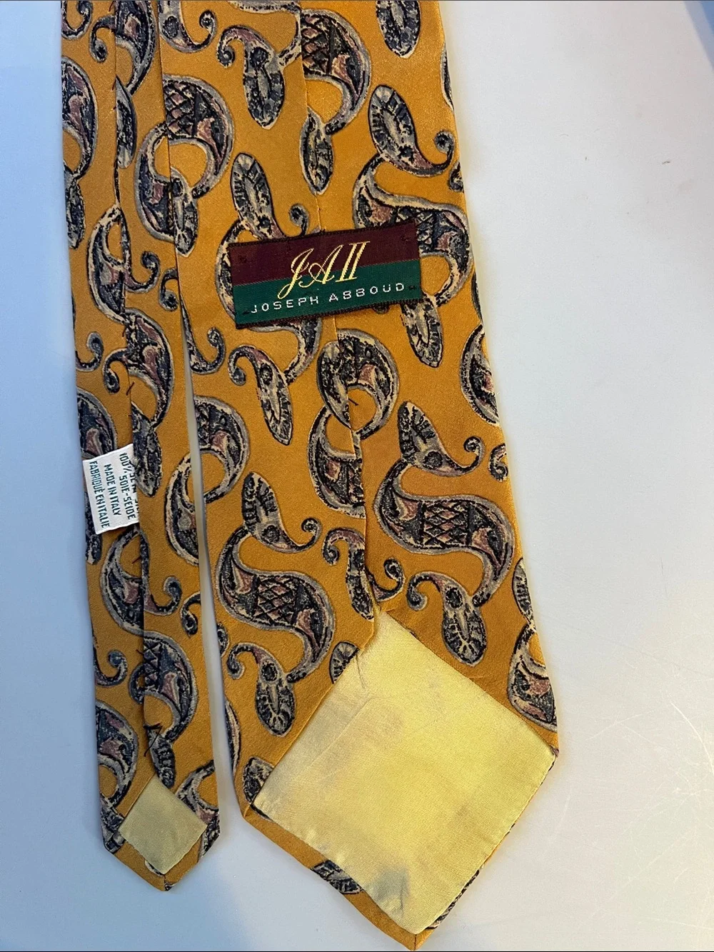 Joseph Abboud silk tie